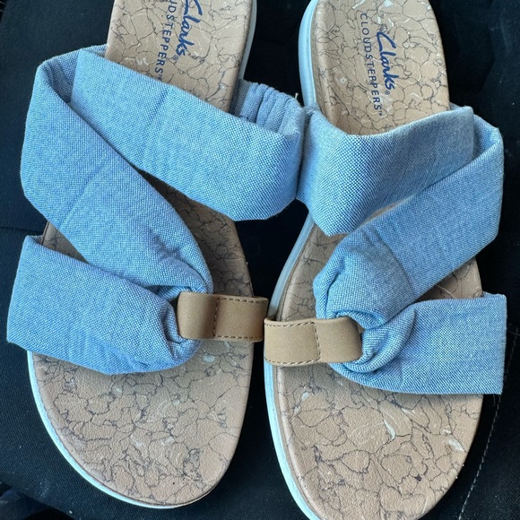Clark's Cloudsteppers Eliza Sandal Slides, Size 7.5 - Picture 2 of 6
